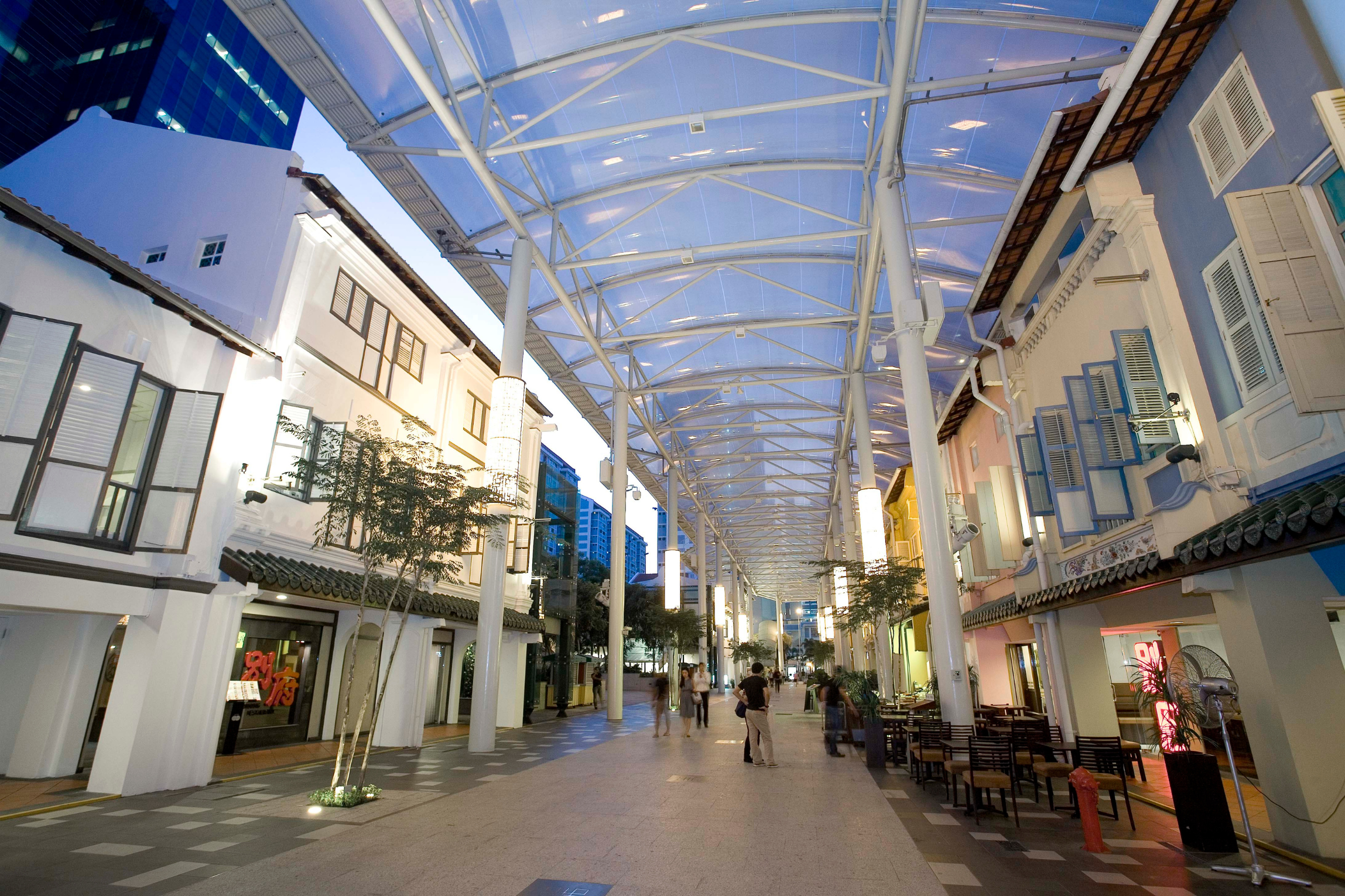 ETFE foil roof at China Square Central transforms Singapore’s Nankin Street into a shaded, open-air public space.