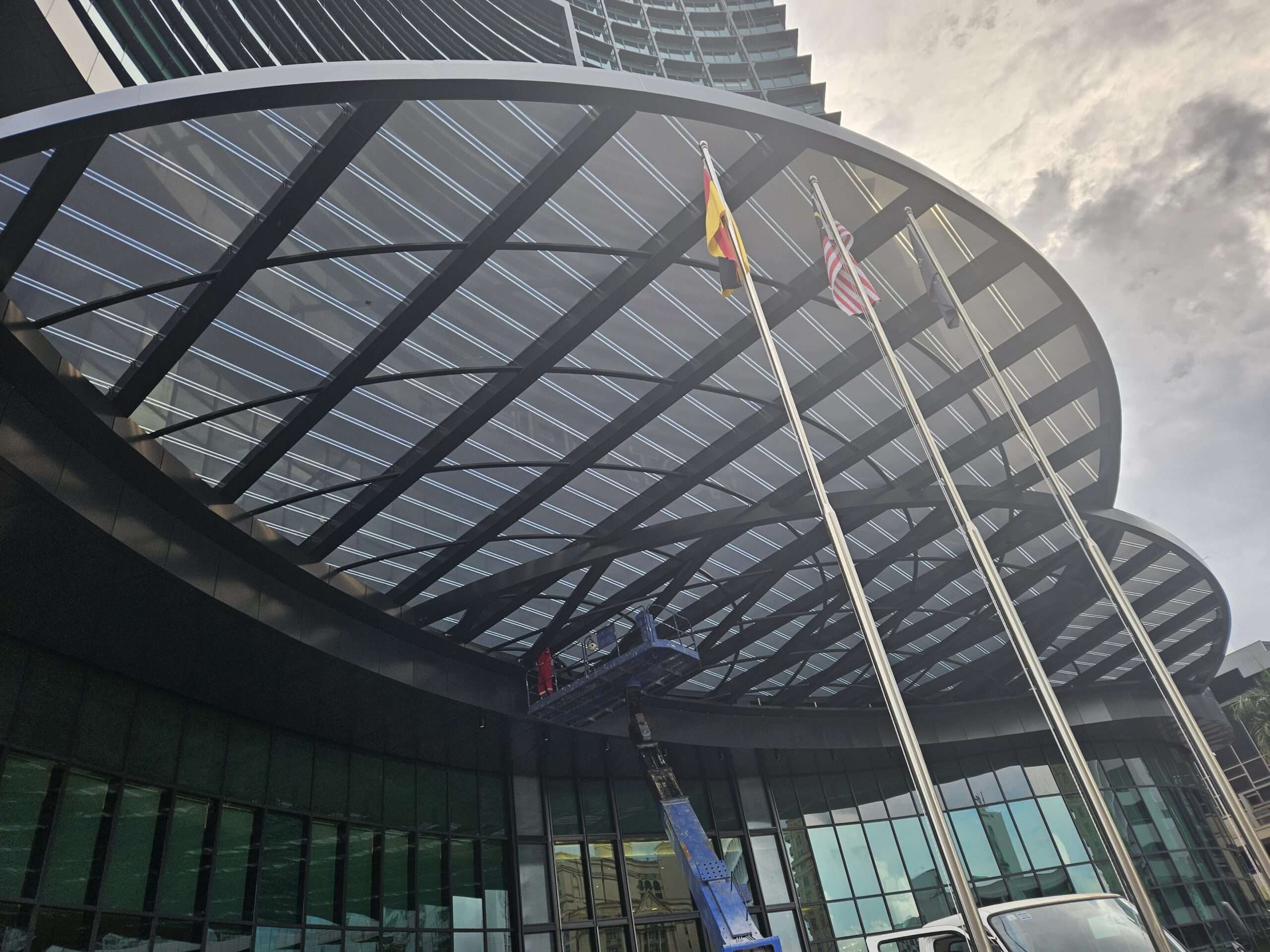 ETFE canopy at the hotel entrance of the Sheraton Kuching Hotel in Malaysia