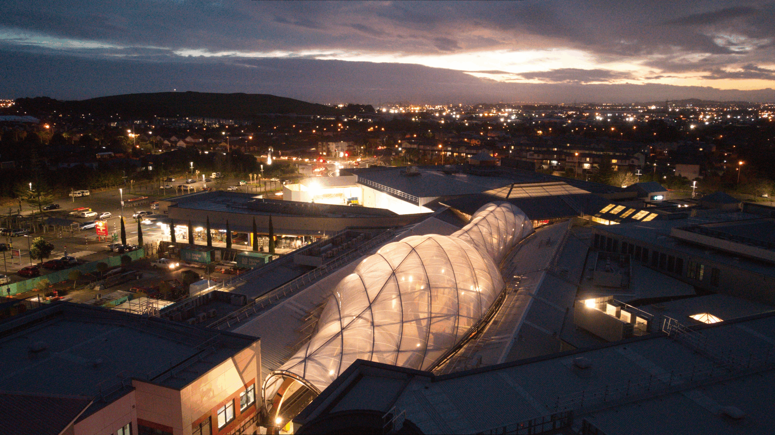 ETFE New Zealand: Botany Town Centre in Auckland installs a 1,300 m² ETFE canopy with flowing form, daylight, and durable performance for retail renewal.