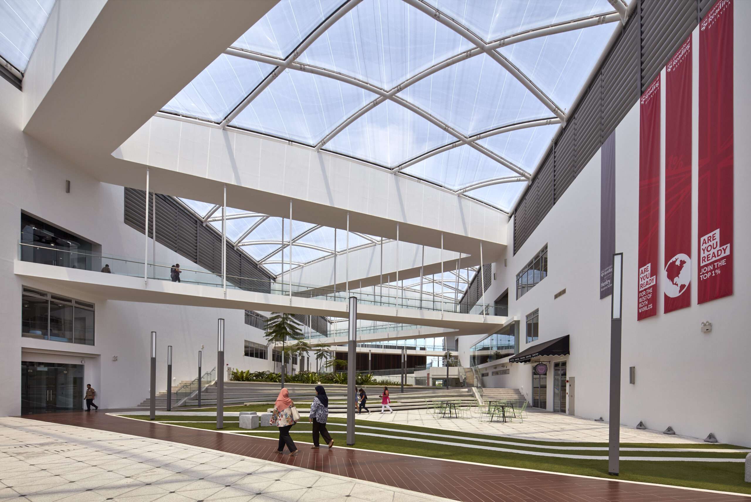 ETFE Malaysia: University of Reading Malaysia features a lightweight ETFE atrium roof that brings daylight, comfort & openness to the campus.