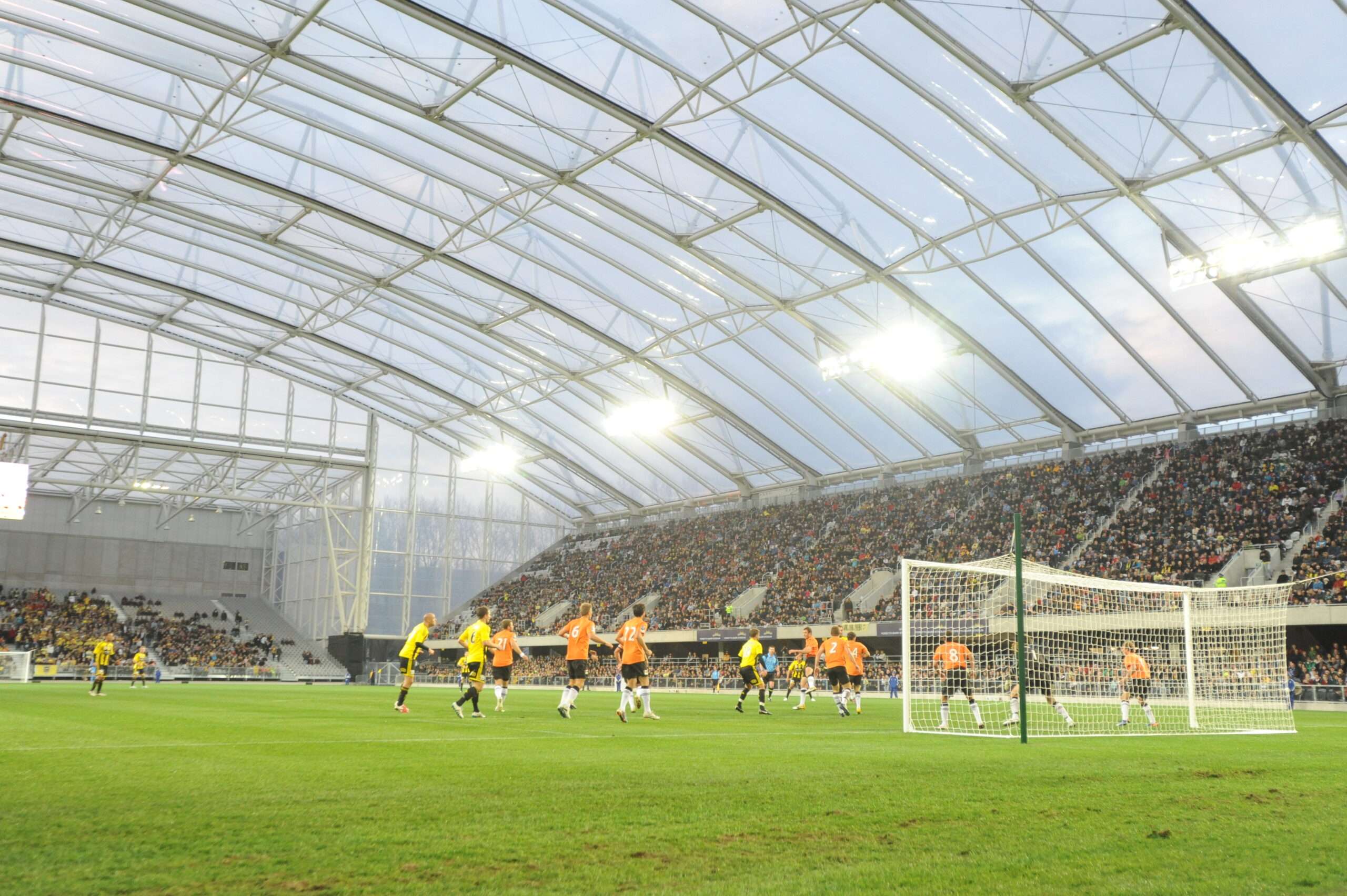 ETFE New Zealand: Forsyth Barr Stadium features a lightweight ETFE roof that supports natural turf growth while providing full weather protection for major events.