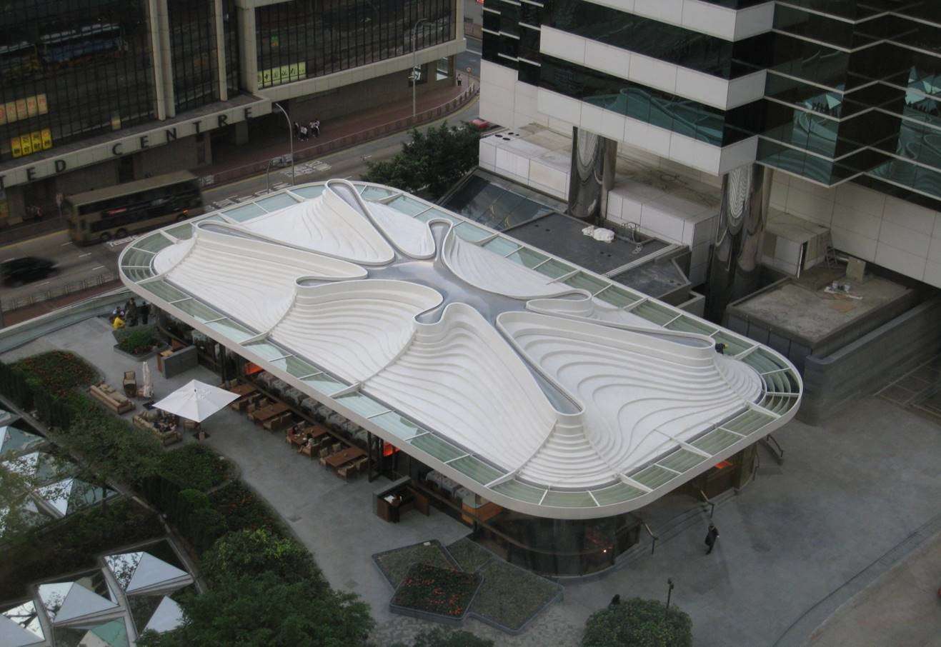 ETFE Hong Kong: Pacific Place’s L4 restaurant features a unique ETFE skylight that floods the dining space with natural light under a custom ink-splatter form.