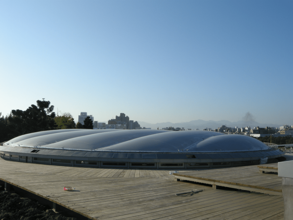 ETFE Taiwan: Two ETFE roofs at the Taipei International Flora Exposition provide daylight, solar control and lightweight design for botanical pavilion spaces.
